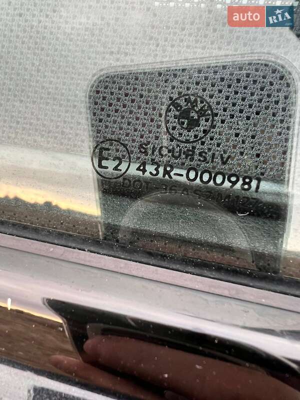 Седан BMW 3 Series 2000 в Гайвороні