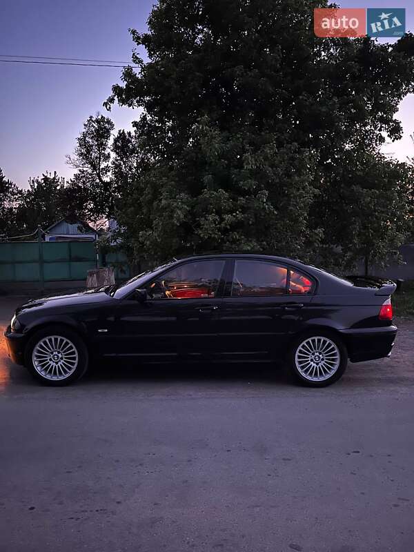 Седан BMW 3 Series 2000 в Гайвороні