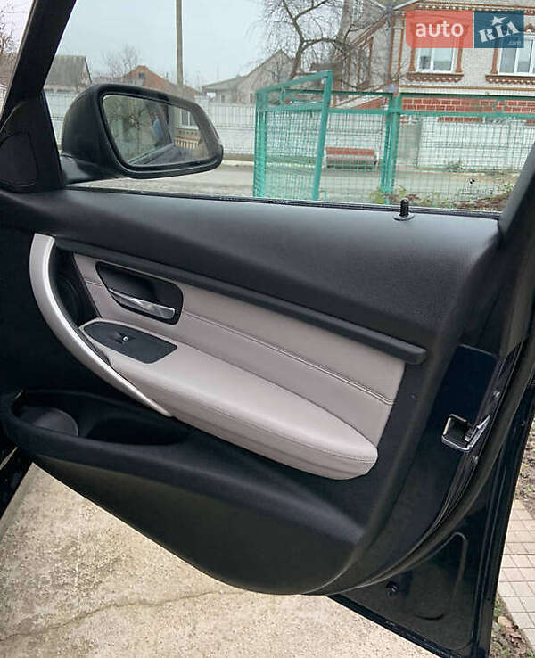 Седан BMW 3 Series 2013 в Львові фото 18 Седан BMW 3 Series 2013 в Львові