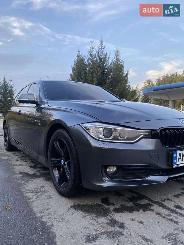 Седан BMW 3 Series 2013 в Бердичеві