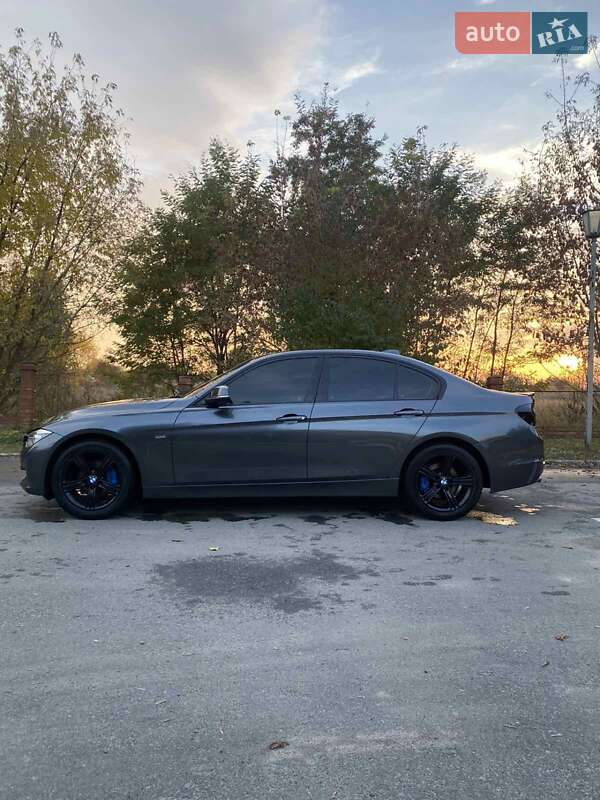 Седан BMW 3 Series 2013 в 