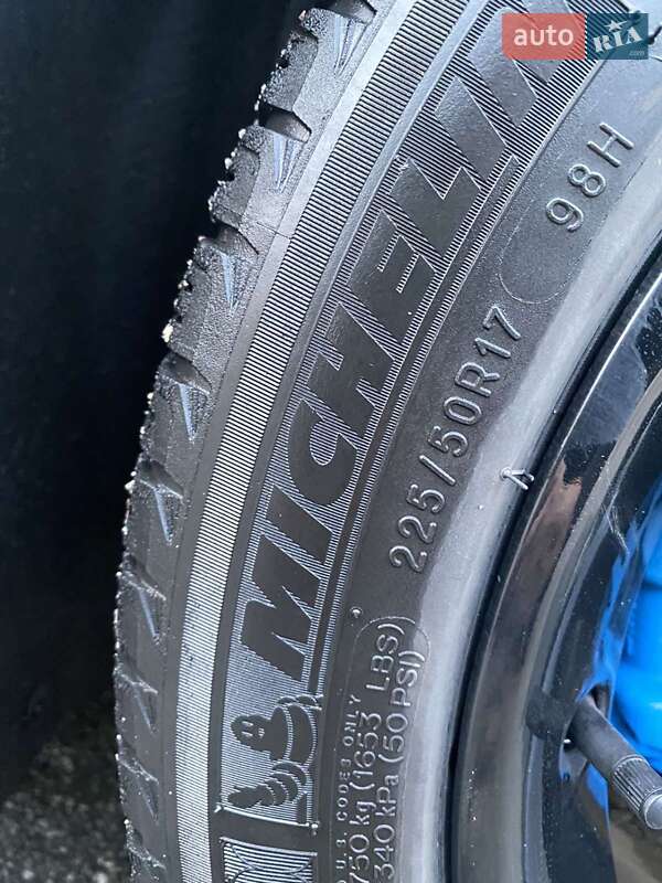 Седан BMW 3 Series 2013 в Бердичеві