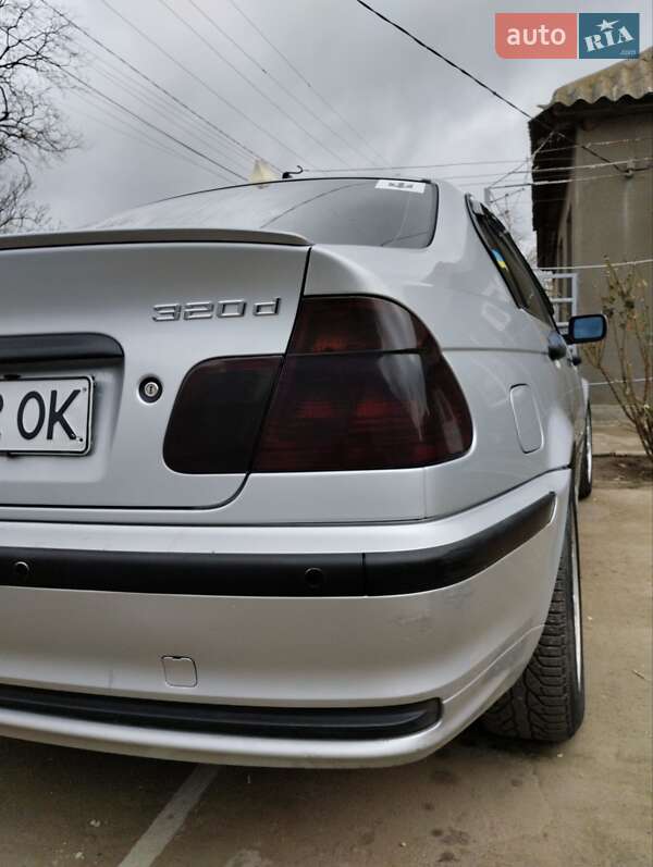 Седан BMW 3 Series 2000 в Рени