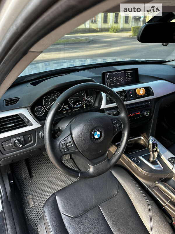 Седан BMW 3 Series 2012 в Каменском