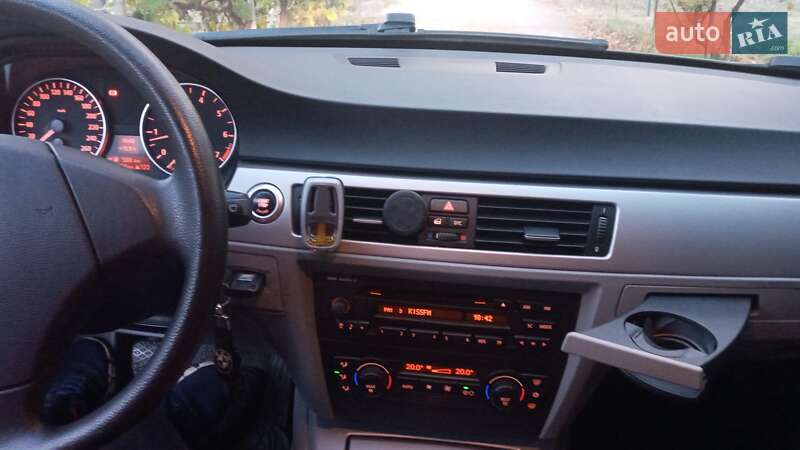 Универсал BMW 3 Series 2006 в Обухове фото 13 Универсал BMW 3 Series 2006 в Обухове