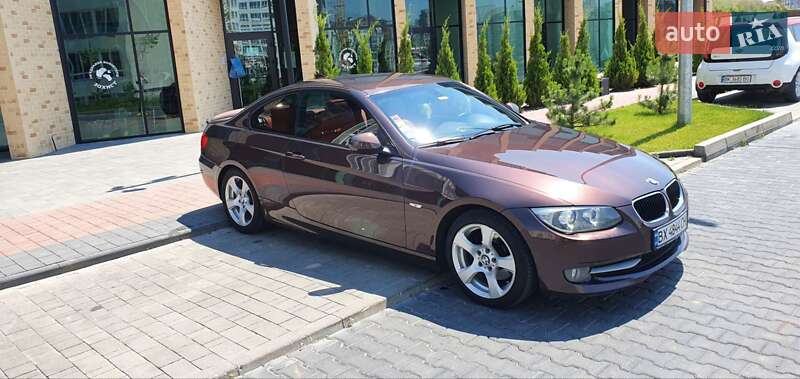 Купе BMW 3 Series 2011 в Хмельницком