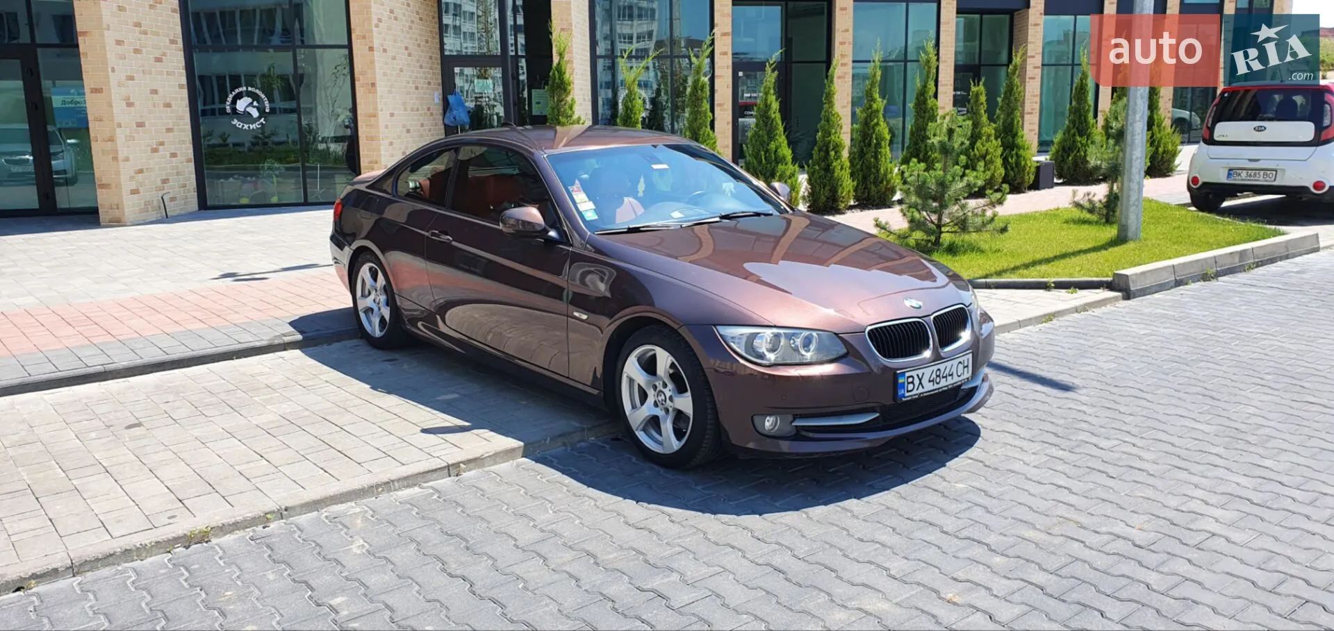 BMW 3 серії 2011 року