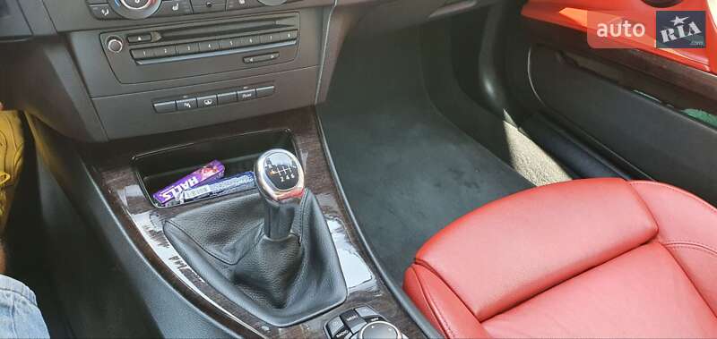 Купе BMW 3 Series 2011 в Хмельницком