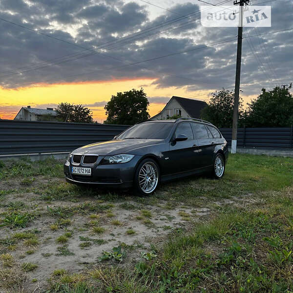 Універсал BMW 3 Series 2005 в Володимир-Волинському