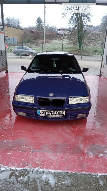 Седан BMW 3 Series 1993 в Ужгороде