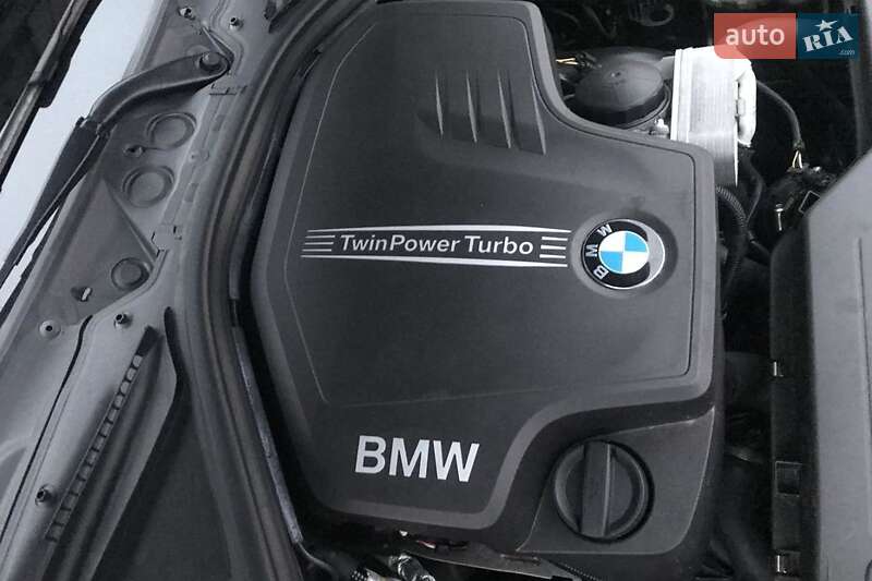 Седан BMW 3 Series 2017 в Киеве