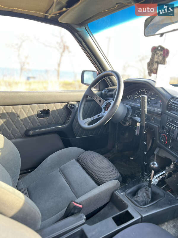 Купе BMW 3 Series 1986 в Одесі