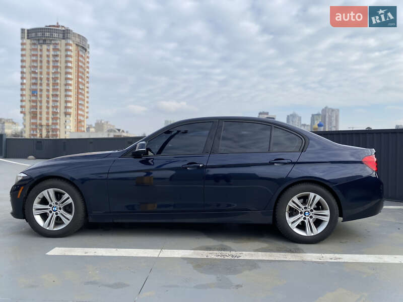 Седан BMW 3 Series 2015 в Киеве
