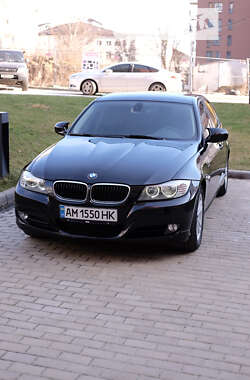 Седан BMW 3 Series 2011 в Львове