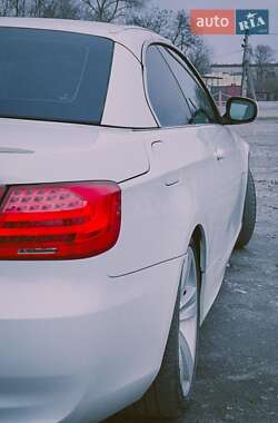 Кабріолет BMW 3 Series 2010 в Дніпрі
