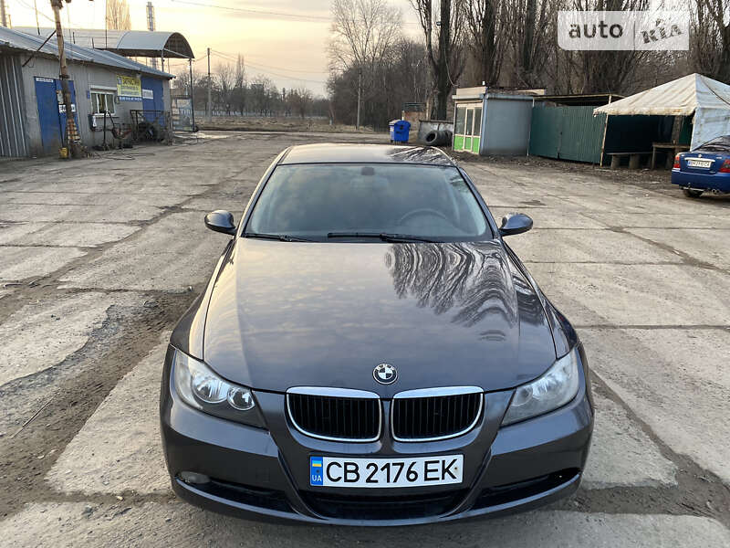 Седан BMW 3 Series 2005 в Сумах