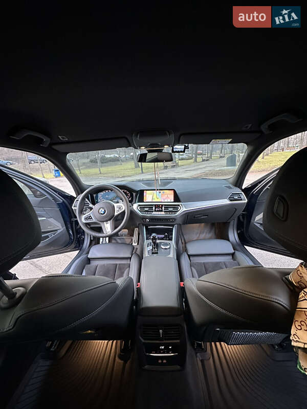 Седан BMW 3 Series 2021 в Києві