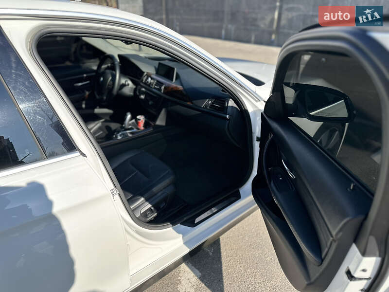 Седан BMW 3 Series 2013 в Киеве