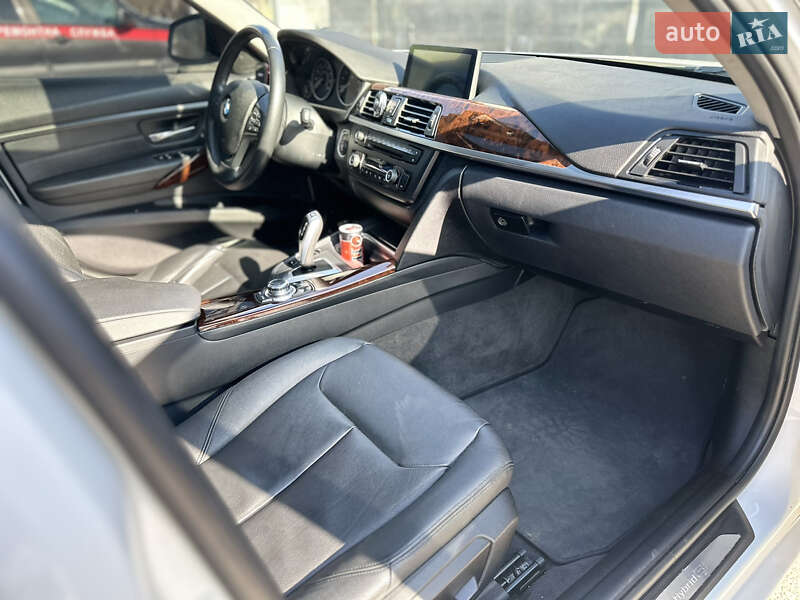 Седан BMW 3 Series 2013 в Киеве