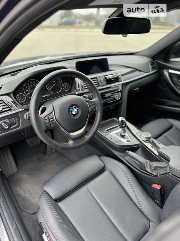 Седан BMW 3 Series 2017 в Харькове