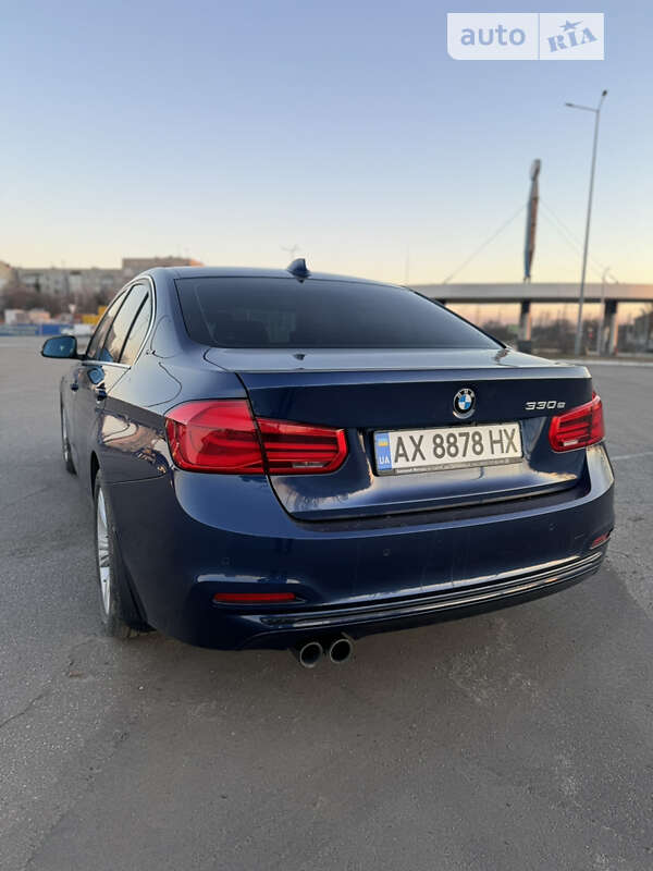 Седан BMW 3 Series 2017 в Харькове