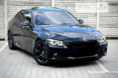 Седан BMW 3 Series 2015 в Ужгороде