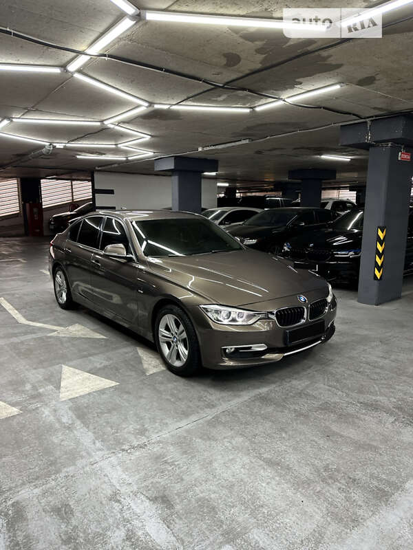 Седан BMW 3 Series 2012 в Одессе