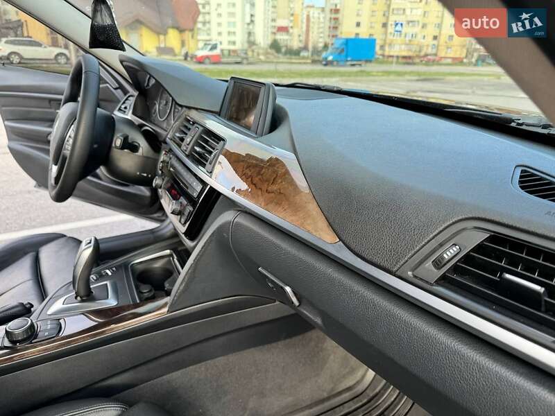 Седан BMW 3 Series 2015 в Ивано-Франковске