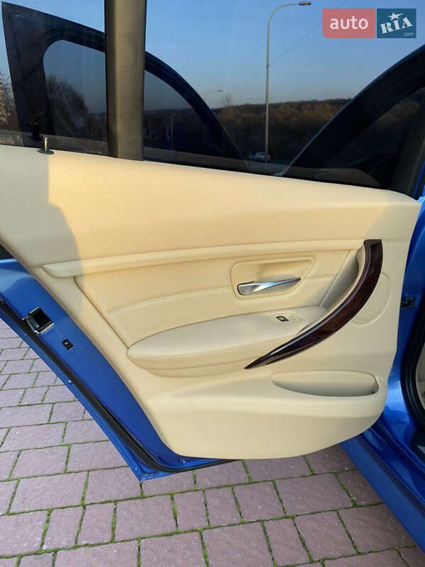 Седан BMW 3 Series 2015 в Львові фото 63 Седан BMW 3 Series 2015 в Львові