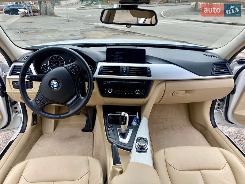 Седан BMW 3 Series 2012 в Одесі
