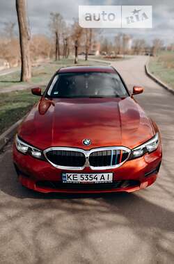 Седан BMW 3 Series 2019 в Кривом Роге