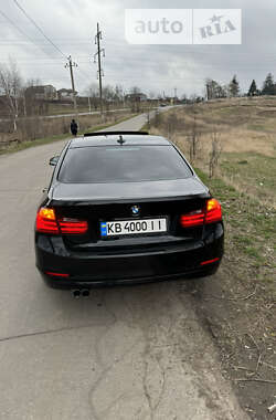 Седан BMW 3 Series 2014 в Виннице