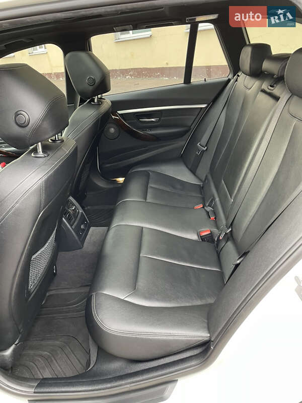 Універсал BMW 3 Series 2015 в Одесі