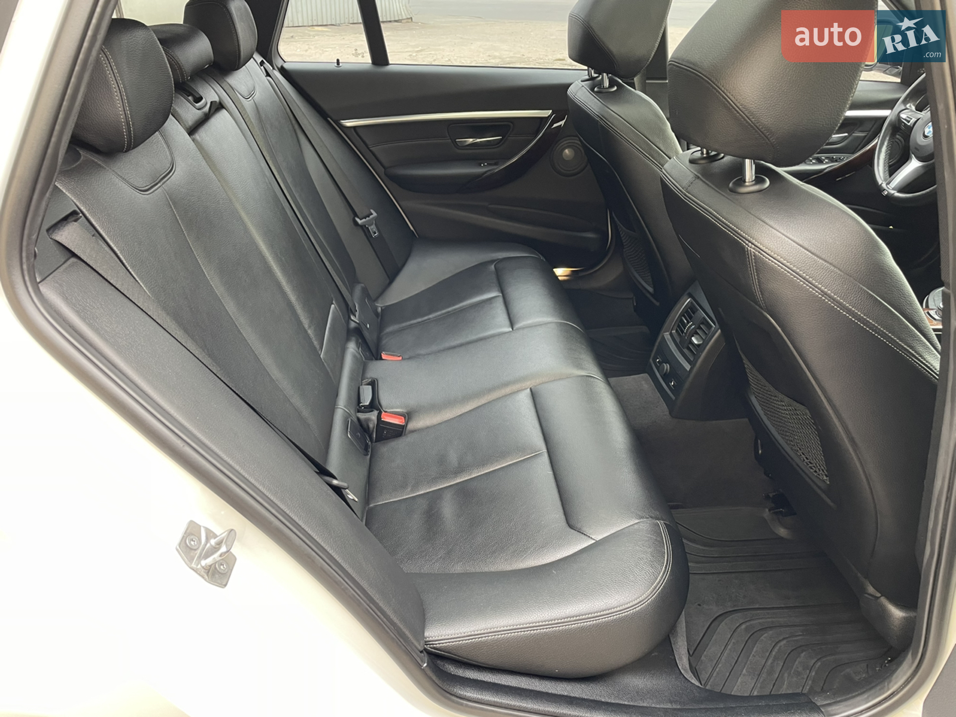 2015 BMW 3er - мініатюра 31