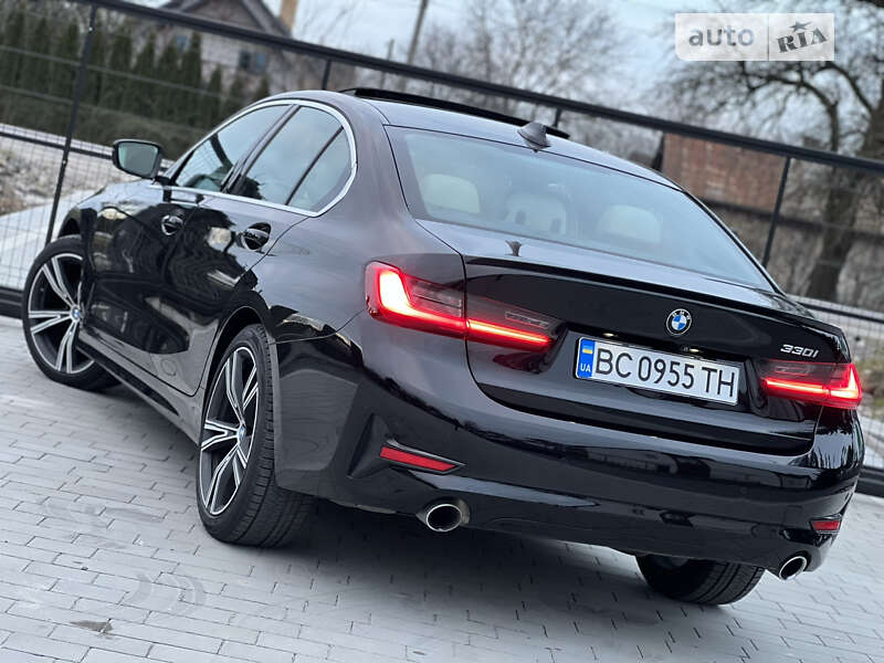 Седан BMW 3 Series 2019 в Львові