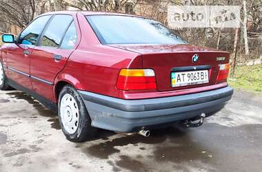 Седан BMW 3 Series 1995 в Калуші