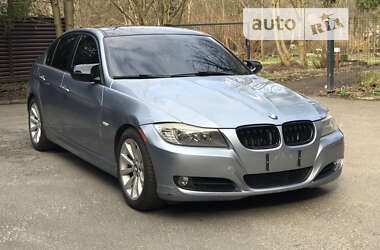 Седан BMW 3 Series 2010 в Львове