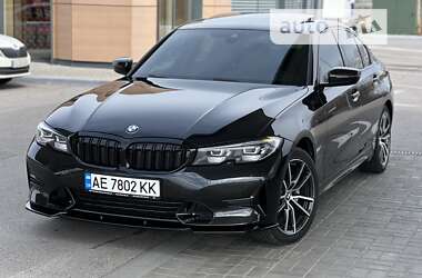 Седан BMW 3 Series 2019 в Дніпрі