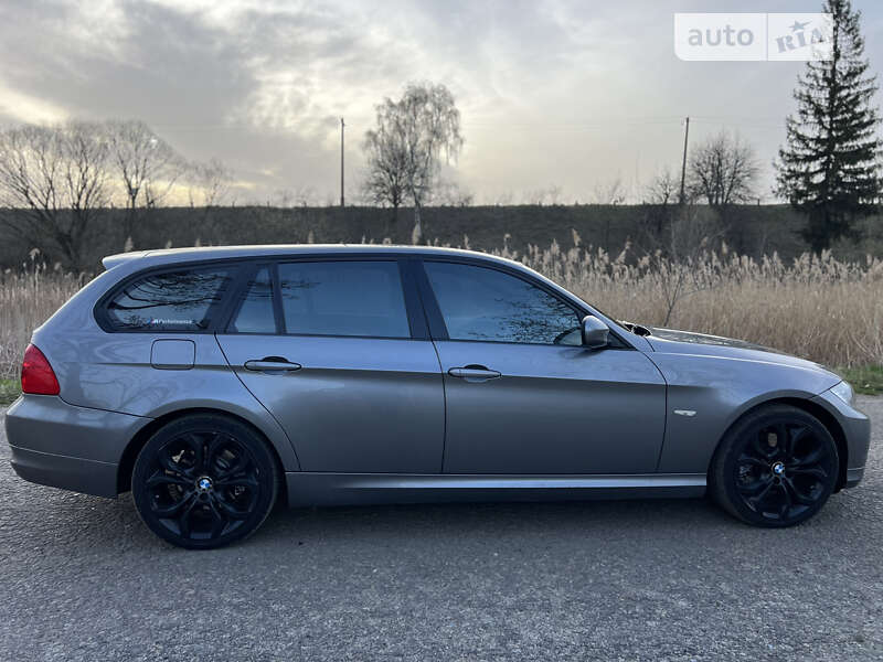Универсал BMW 3 Series 2010 в Ивано-Франковске