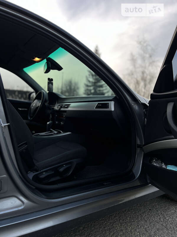 Универсал BMW 3 Series 2010 в Ивано-Франковске