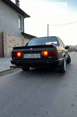 Седан BMW 3 Series 1986 в Одессе