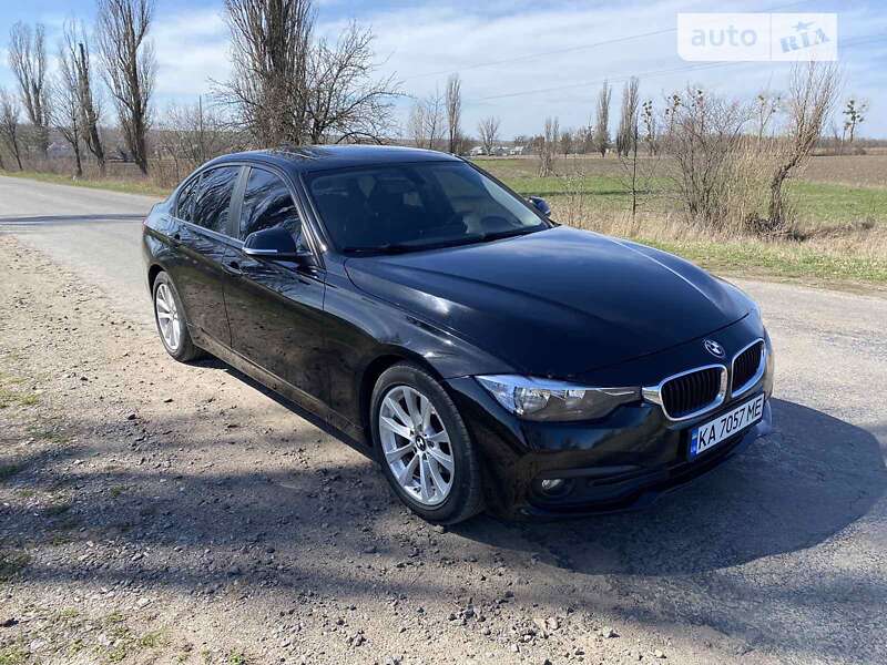 Седан BMW 3 Series 2016 в Києві