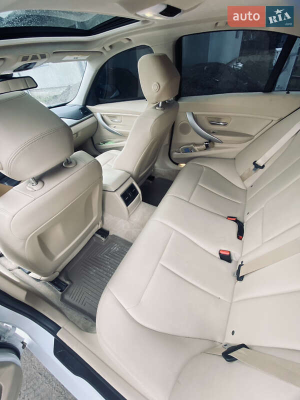 Седан BMW 3 Series 2016 в Борисполе