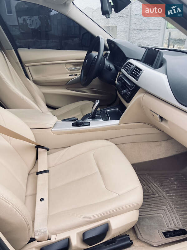 Седан BMW 3 Series 2016 в Борисполе
