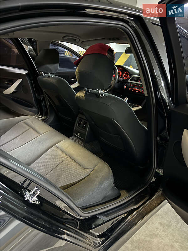 Седан BMW 3 Series 2012 в Киеве