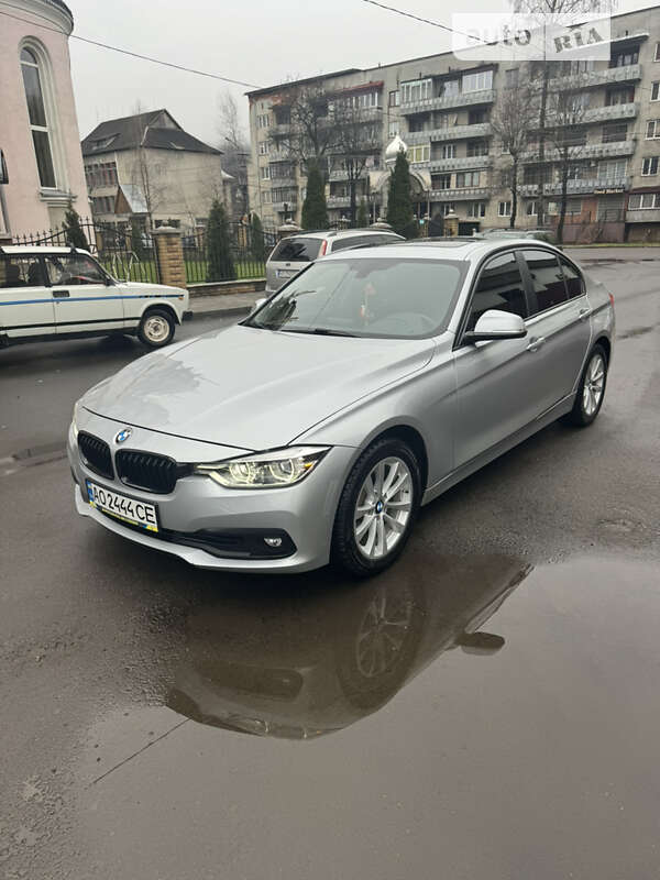 Седан BMW 3 Series 2018 в Тячеве