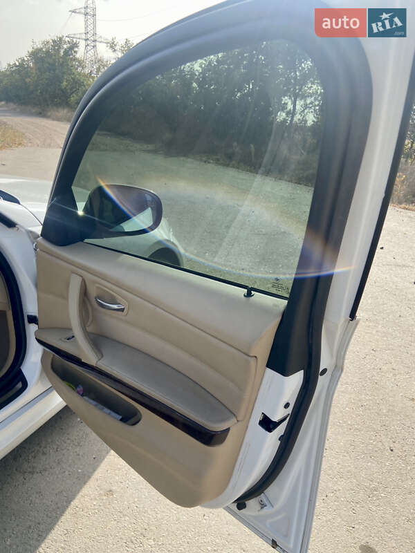 Седан BMW 3 Series 2008 в Одессе фото 4 Седан BMW 3 Series 2008 в Одессе