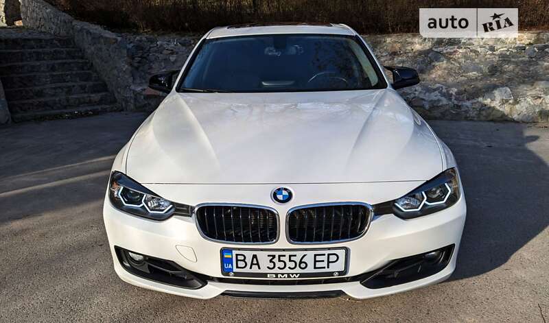 Седан BMW 3 Series 2013 в Кропивницком