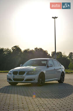 Седан BMW 3 Series 2010 в 