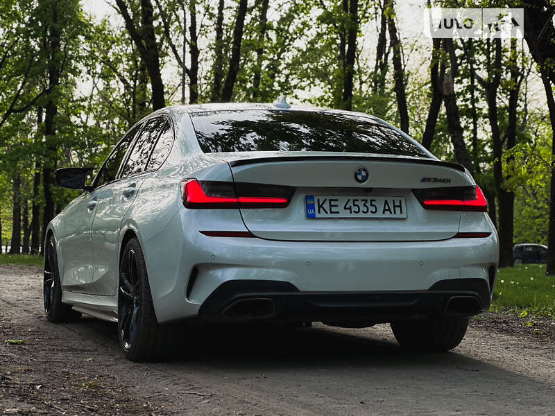 Седан BMW 3 Series 2020 в Кривом Роге